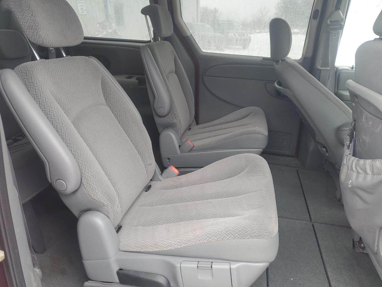 2007 Chrysler Town & Country VIN 2A8GP54L67R207318 Copart auction photo, front end damage thumbnail 11