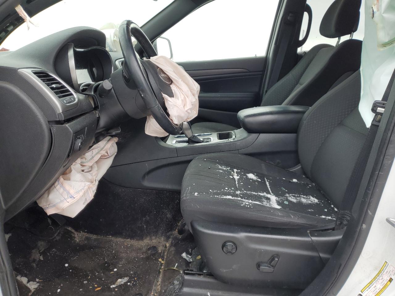 2018 Jeep Grand Cherokee VIN 1C4RJFAG3JC343050 Copart auction photo, front end damage thumbnail 7