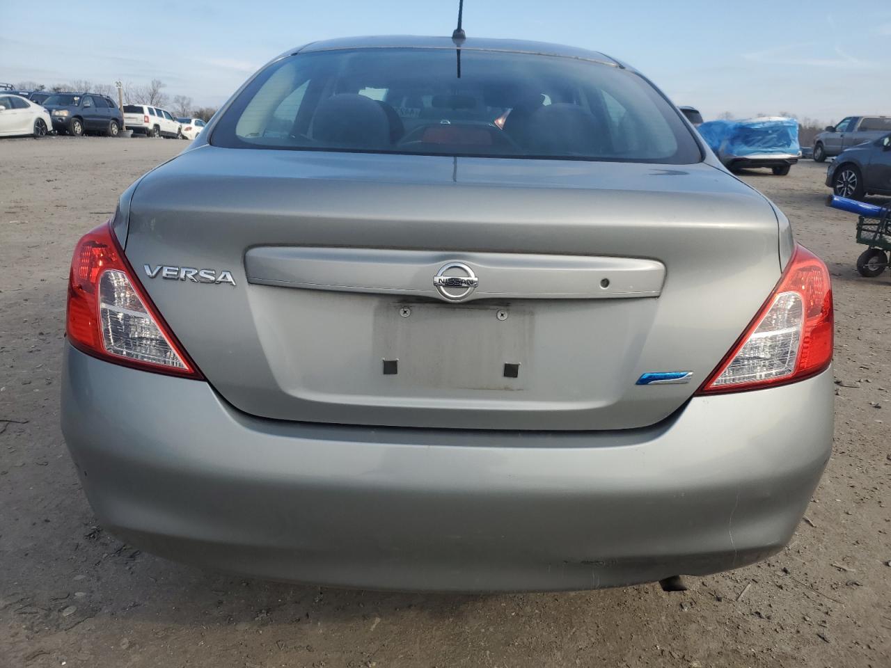 2013 Nissan Versa VIN 3N1CN7AP8DL843183 Copart auction photo, side / minor dent/scratches damage thumbnail 6