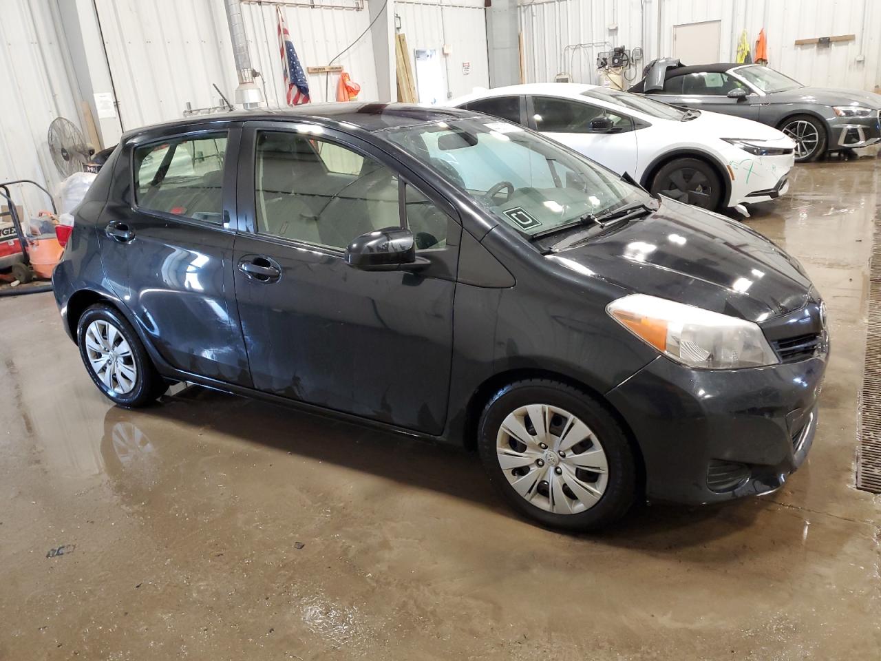 2013 Toyota Yaris VIN JTDKTUD33DD569208 Copart auction photo, front end / side damage thumbnail 4