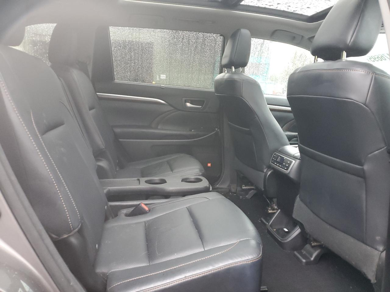 2016 Toyota Highlander VIN 5TDDCRFHXGS020659 Copart auction photo, front end damage thumbnail 11