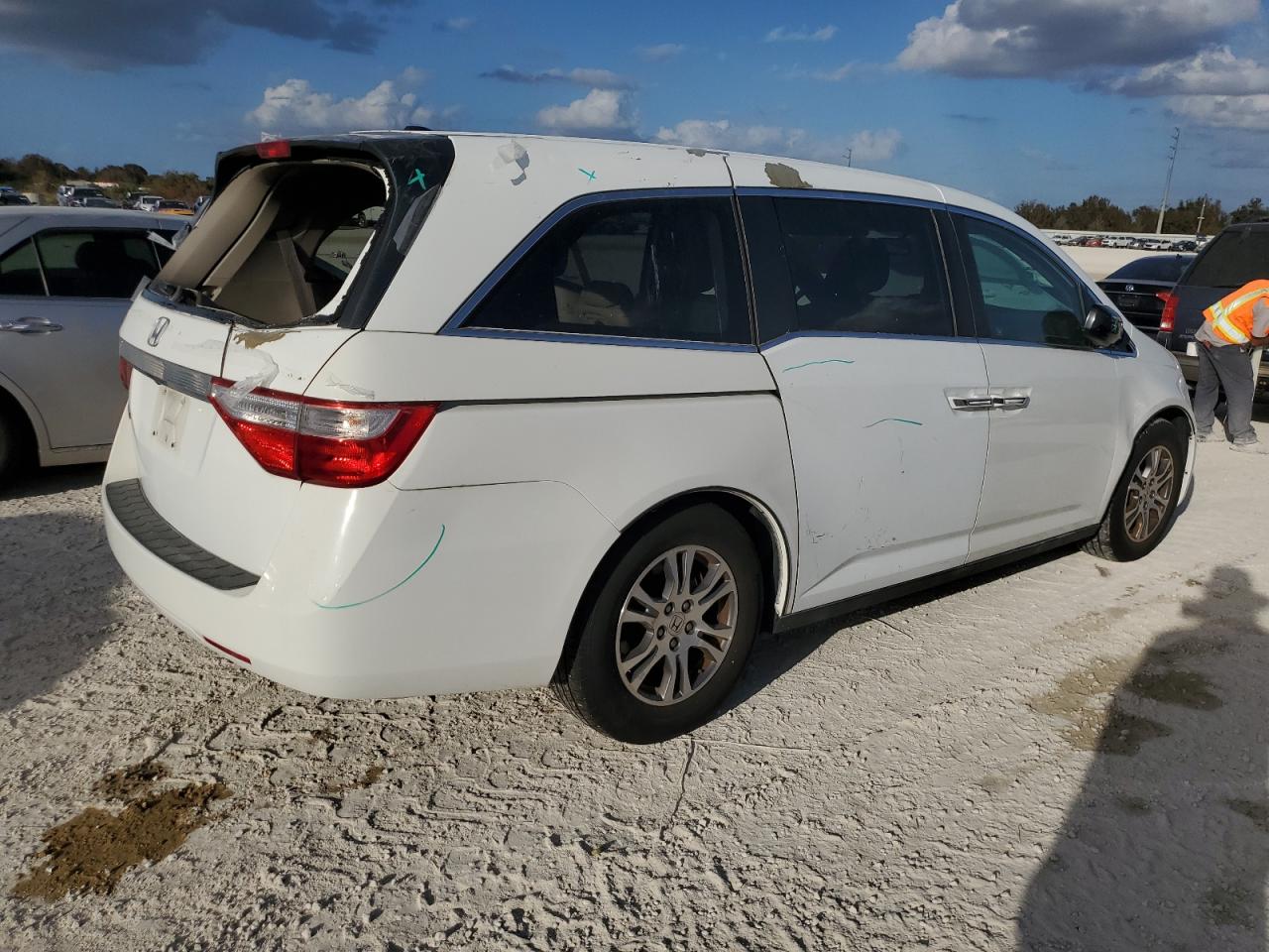 2012 Honda Odyssey VIN 5FNRL5H60CB057034 Copart auction photo, water/flood damage thumbnail 3