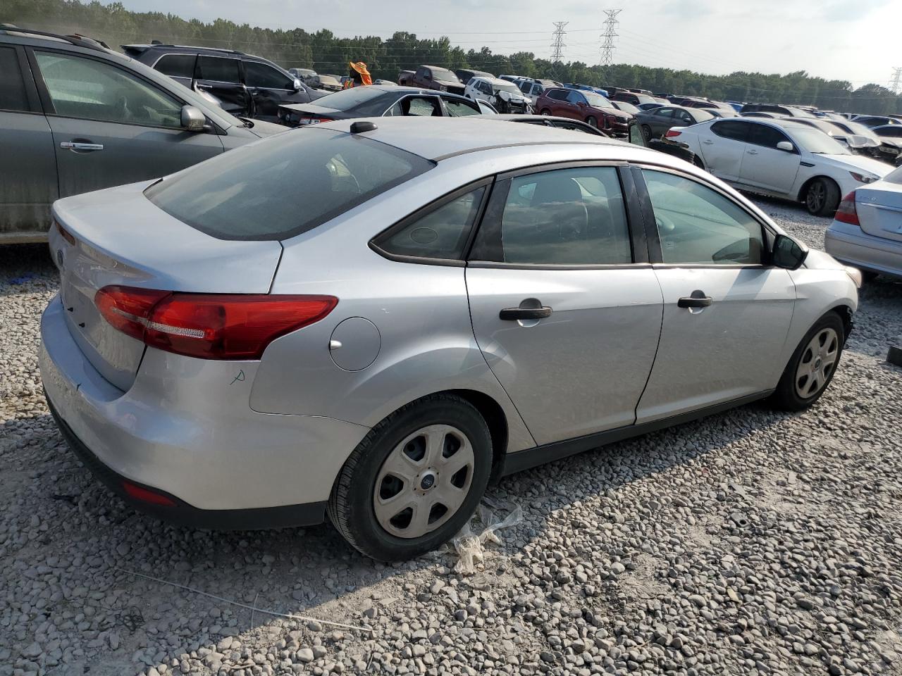 2018 Ford Focus VIN 1FADP3E24JL229425 Copart auction photo, front end damage thumbnail 3