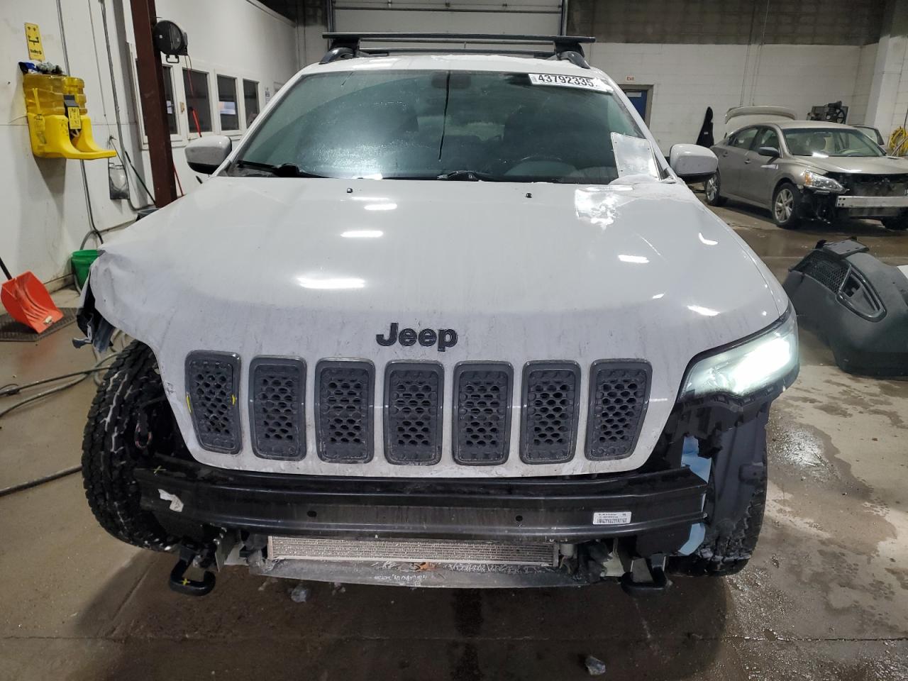2020 Jeep Grand Cherokee VIN 1C4PJMCX3LD514367 Copart auction photo, front end damage thumbnail 5