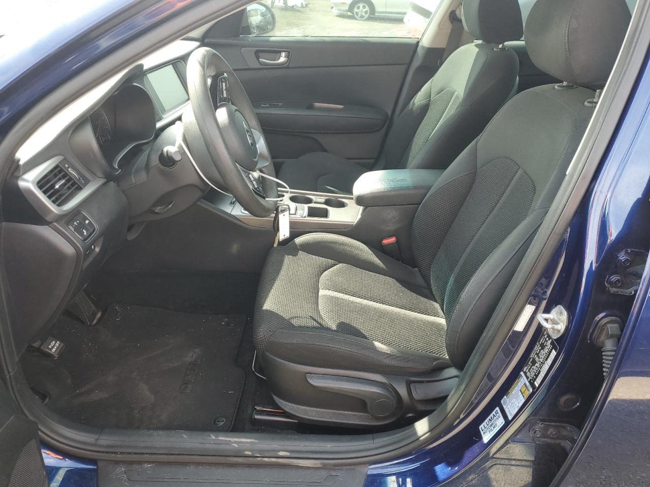 2019 KIA Optima VIN 5XXGT4L33KG357094 Copart auction photo, rear end / minor dent/scratches damage thumbnail 7