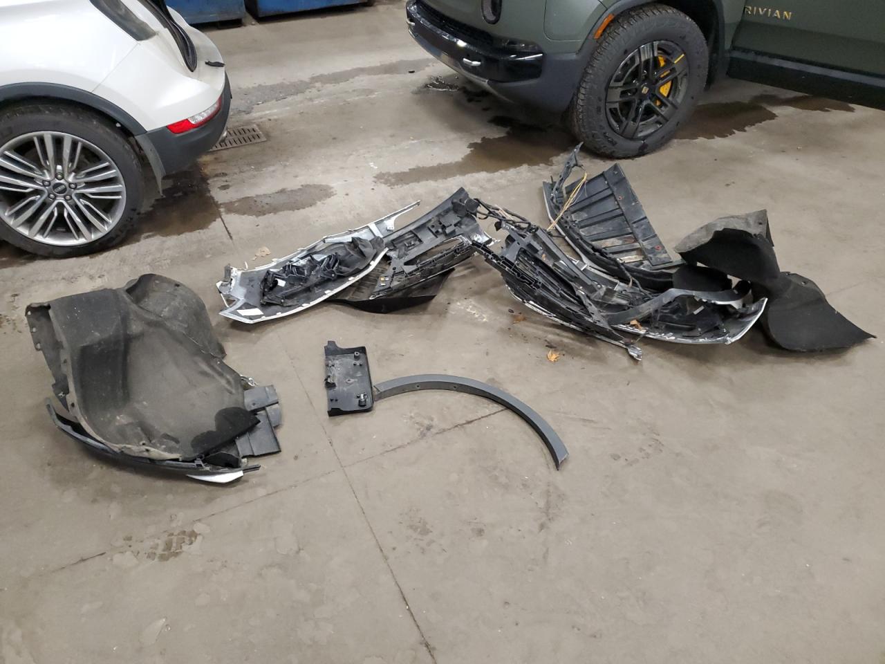 2015 Lincoln MKZ VIN 5LMTJ2AHXFUJ32025 Copart auction photo, front end damage thumbnail 13