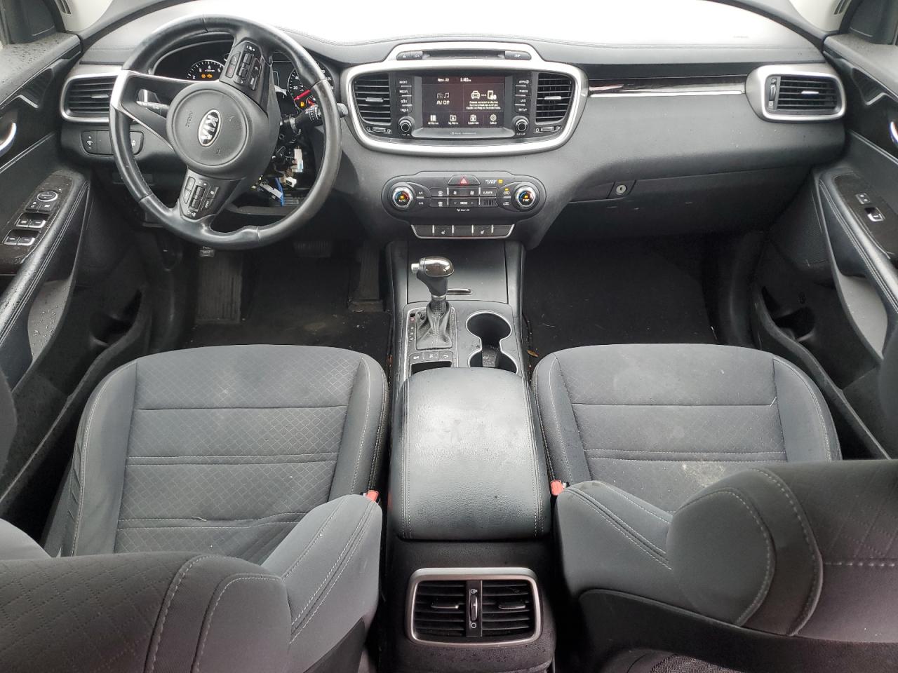 2018 KIA Sorento VIN 5XYPGDA32JG348842 Copart auction photo, vandalism damage thumbnail 8