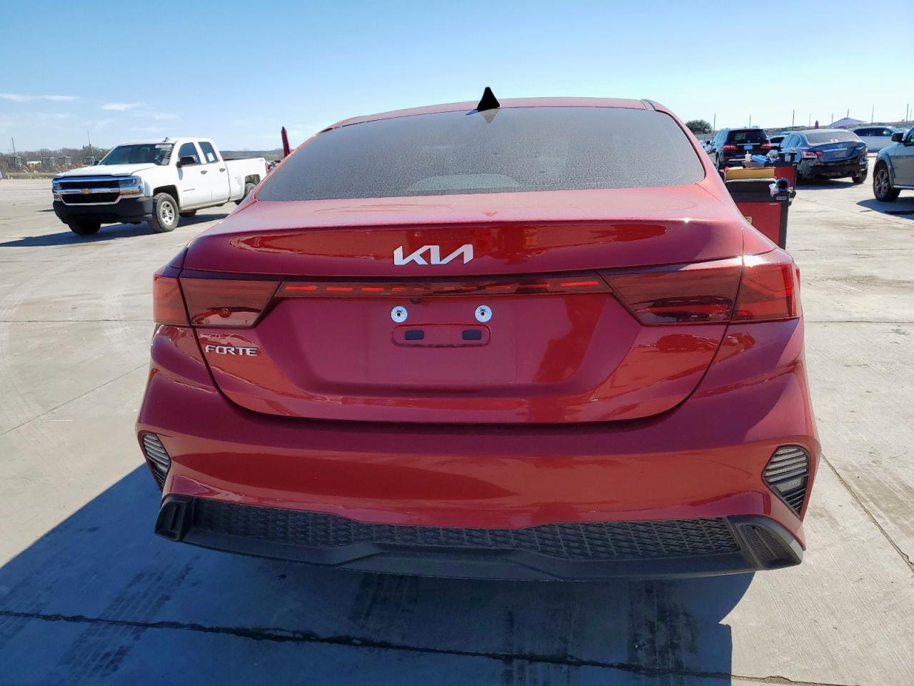 2022 KIA Forte VIN 3KPF24AD9NE463749 Copart auction photo, front end / side damage thumbnail 6