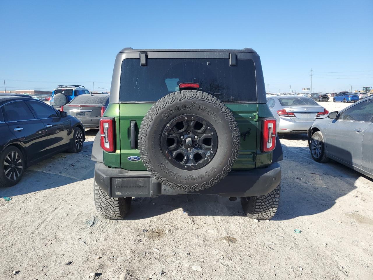 2023 Ford Bronco VIN 1FMEE5DP5PLA96000 Copart auction photo, front end / minor dent/scratches damage thumbnail 6