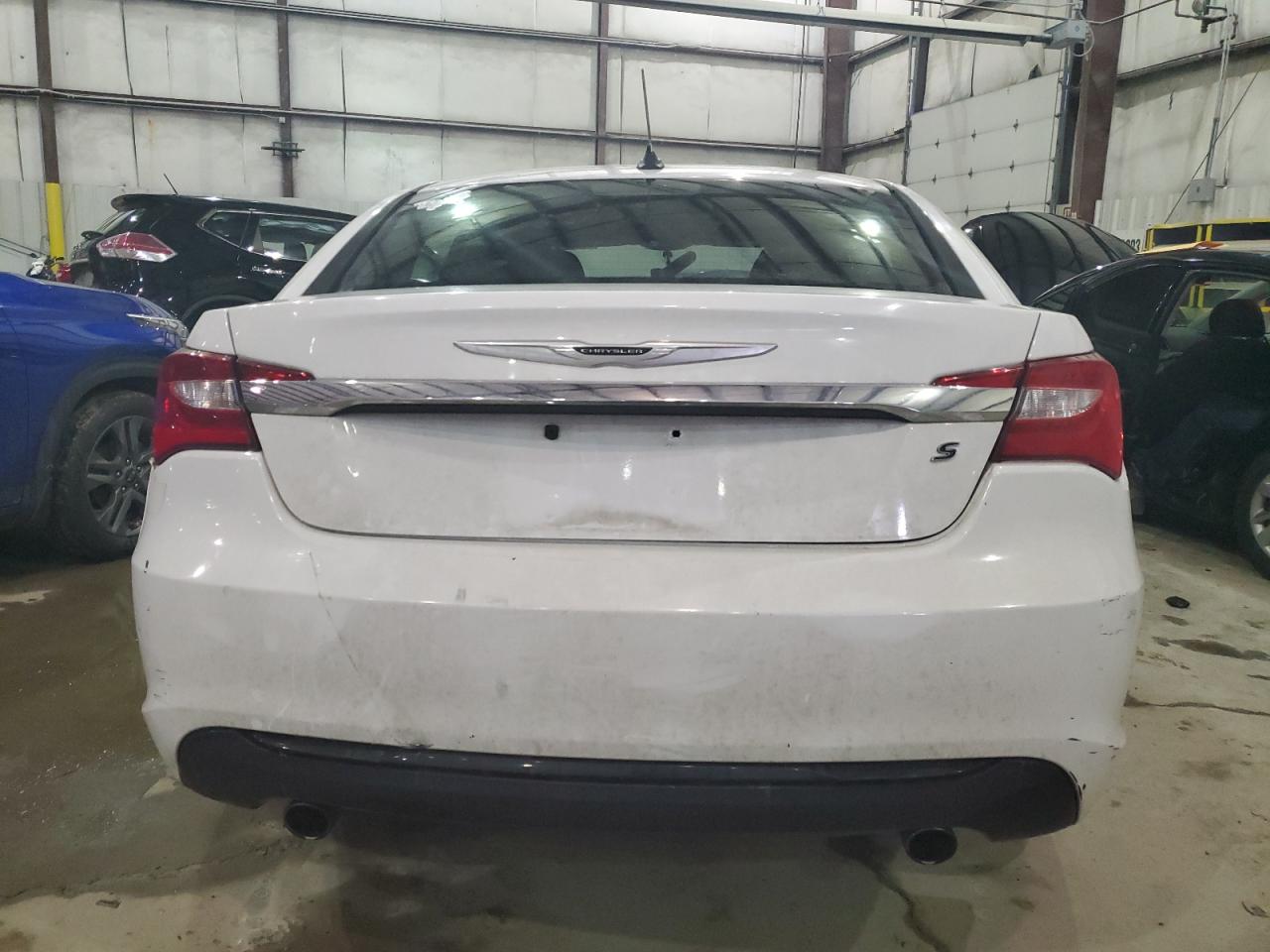 2014 Chrysler 200 VIN 1C3CCBBG3EN132162 Copart auction photo, front end damage thumbnail 6