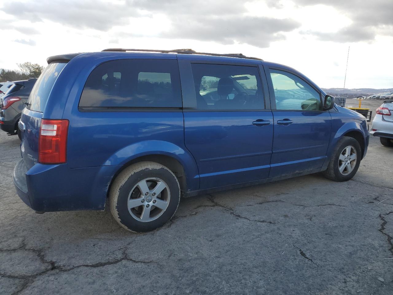 2010 Dodge Caravan VIN 2D4RN4DE6AR120949 Copart auction photo, side / rear end damage thumbnail 3