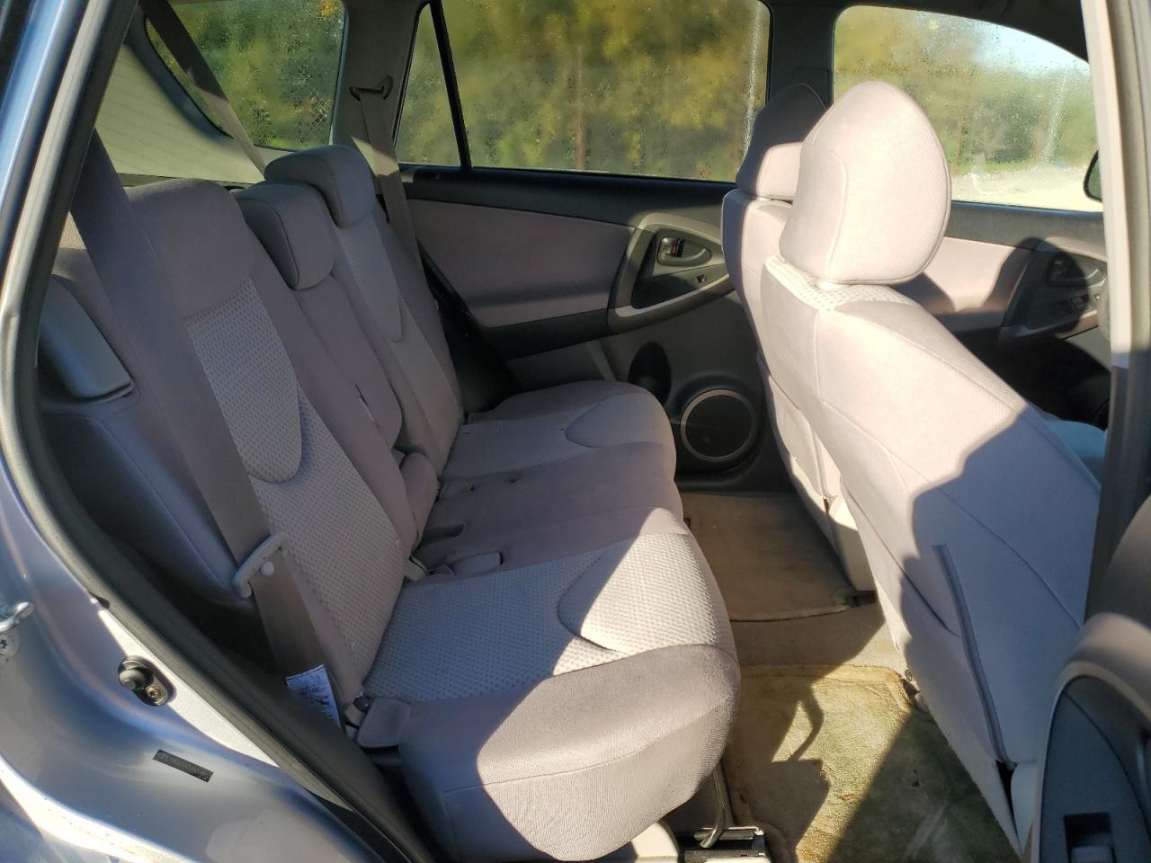 2006 Toyota RAV 4 VIN JTMBD33V165014863 Copart auction photo, water/flood / front end damage thumbnail 11