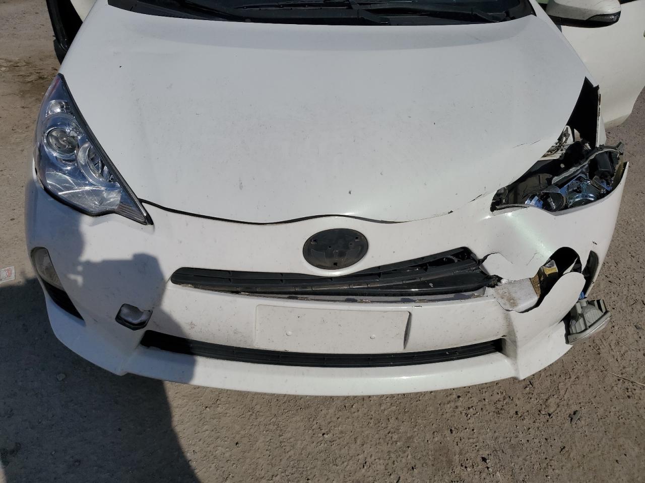 2012 Toyota Prius VIN JTDKDTB38C1527398 Copart auction photo, front end damage thumbnail 13
