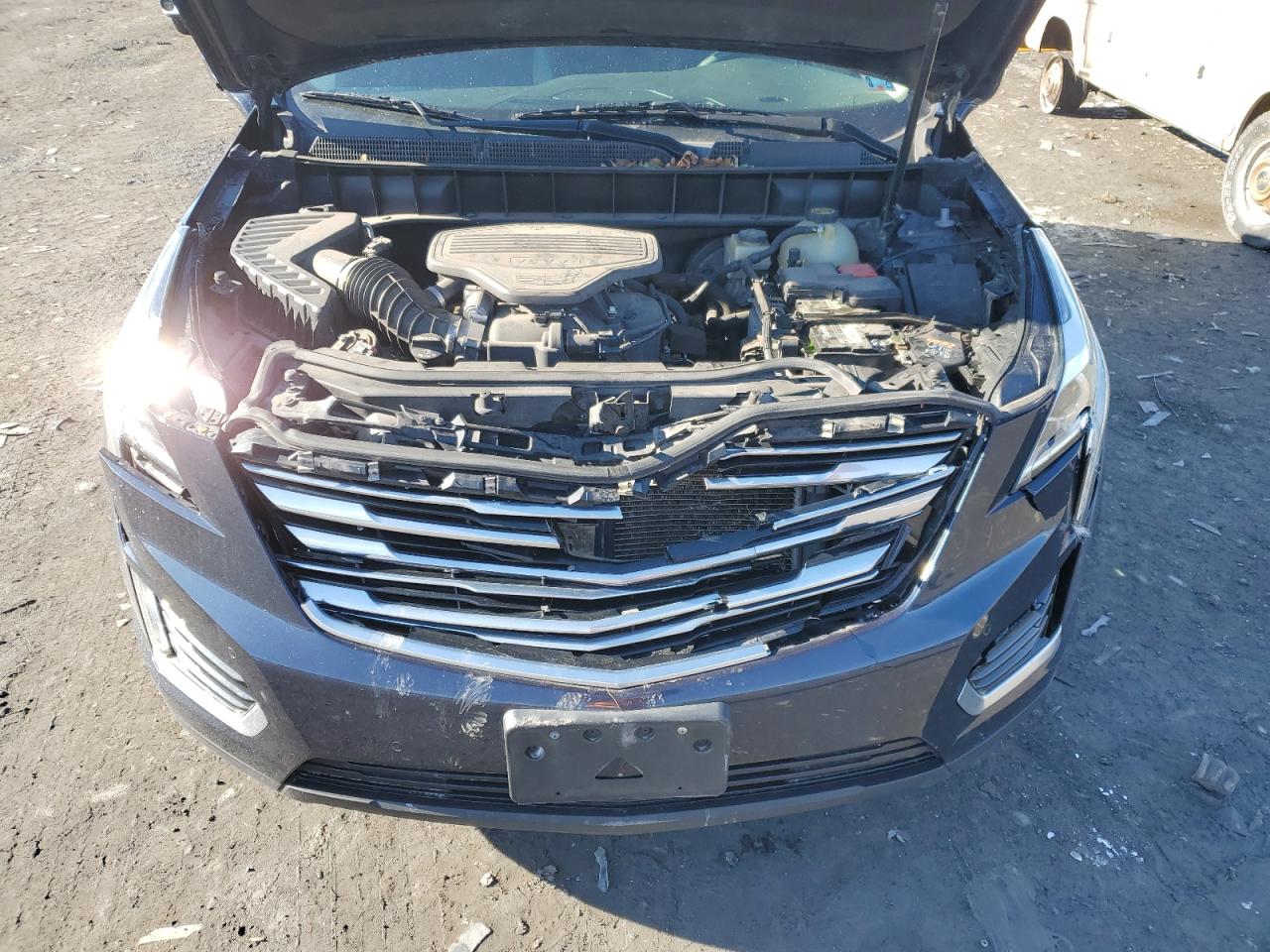 2017 Cadillac XT5 VIN 1GYKNDRS1HZ173484 Copart auction photo, front end / side damage thumbnail 12