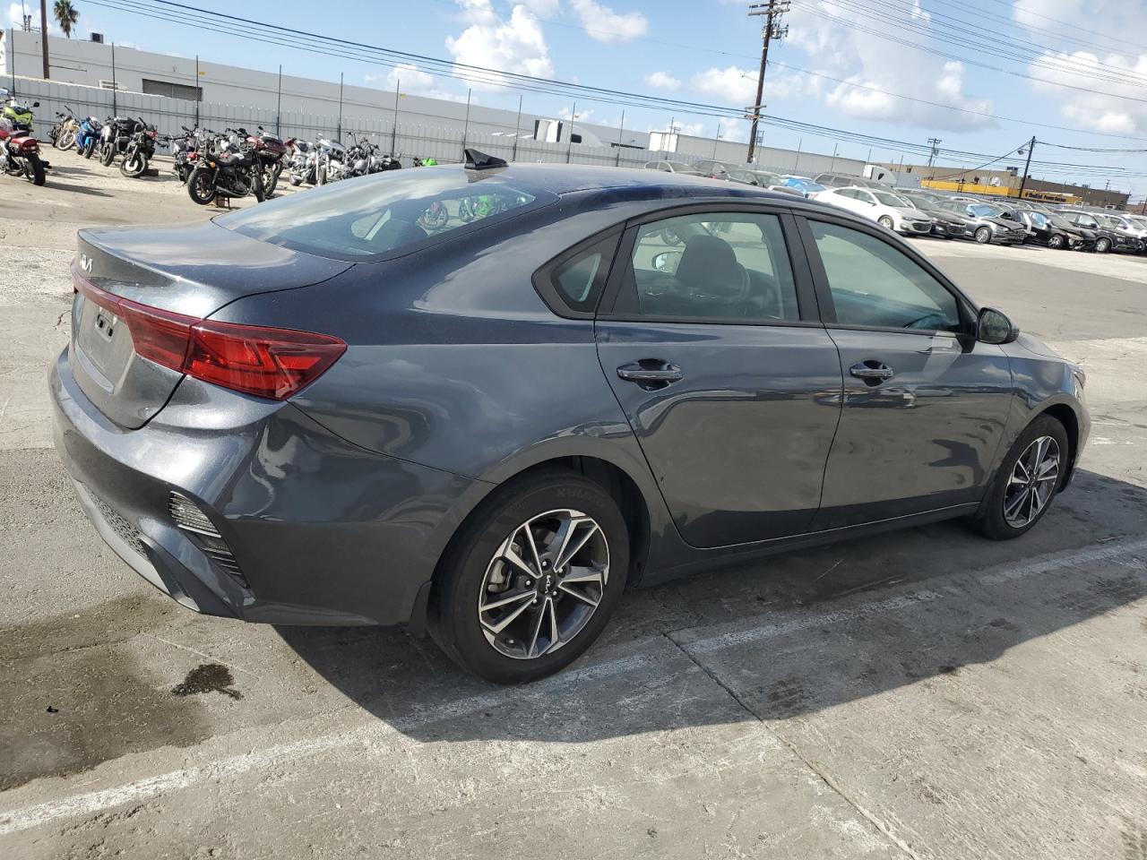 2023 KIA Forte VIN 3KPF24AD1PE544683 Copart auction photo, front end / side damage thumbnail 3