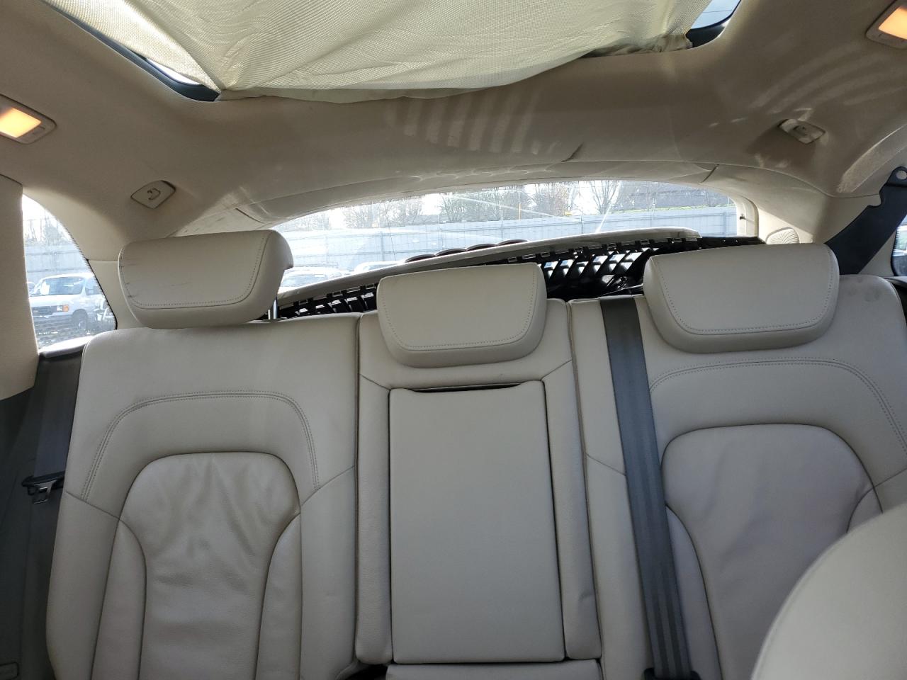2010 Audi Q5 VIN WA1VKBFP2AA096770 Copart auction photo, front end / side damage thumbnail 10