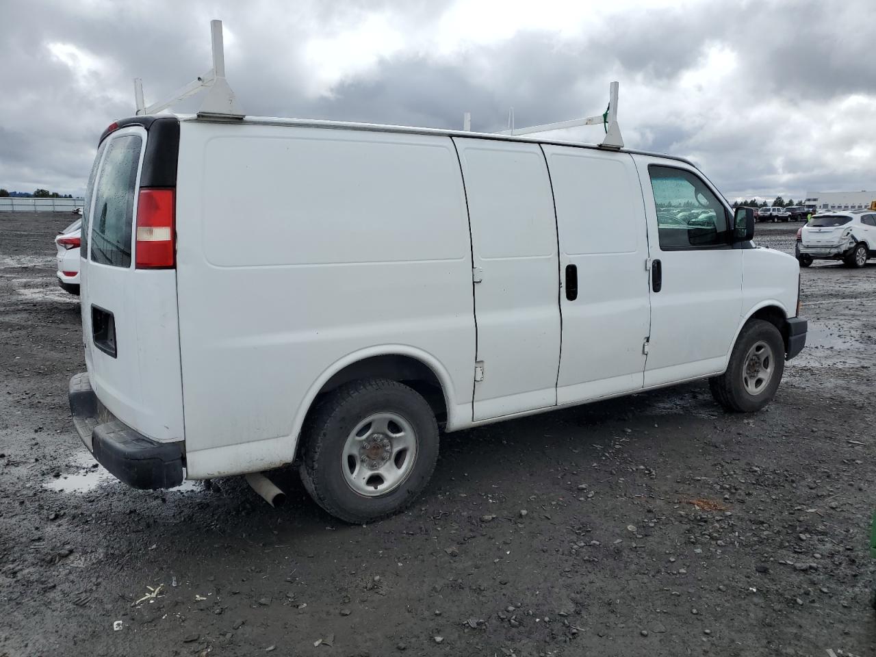 2008 Chevrolet Express VIN 1GCFG15X381122844 Copart auction photo, normal wear damage thumbnail 3