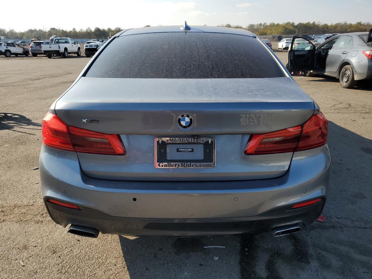 2019 BMW 5er VIN WBAJE7C52KWD53894 Copart auction photo, front end / minor dent/scratches damage thumbnail 6