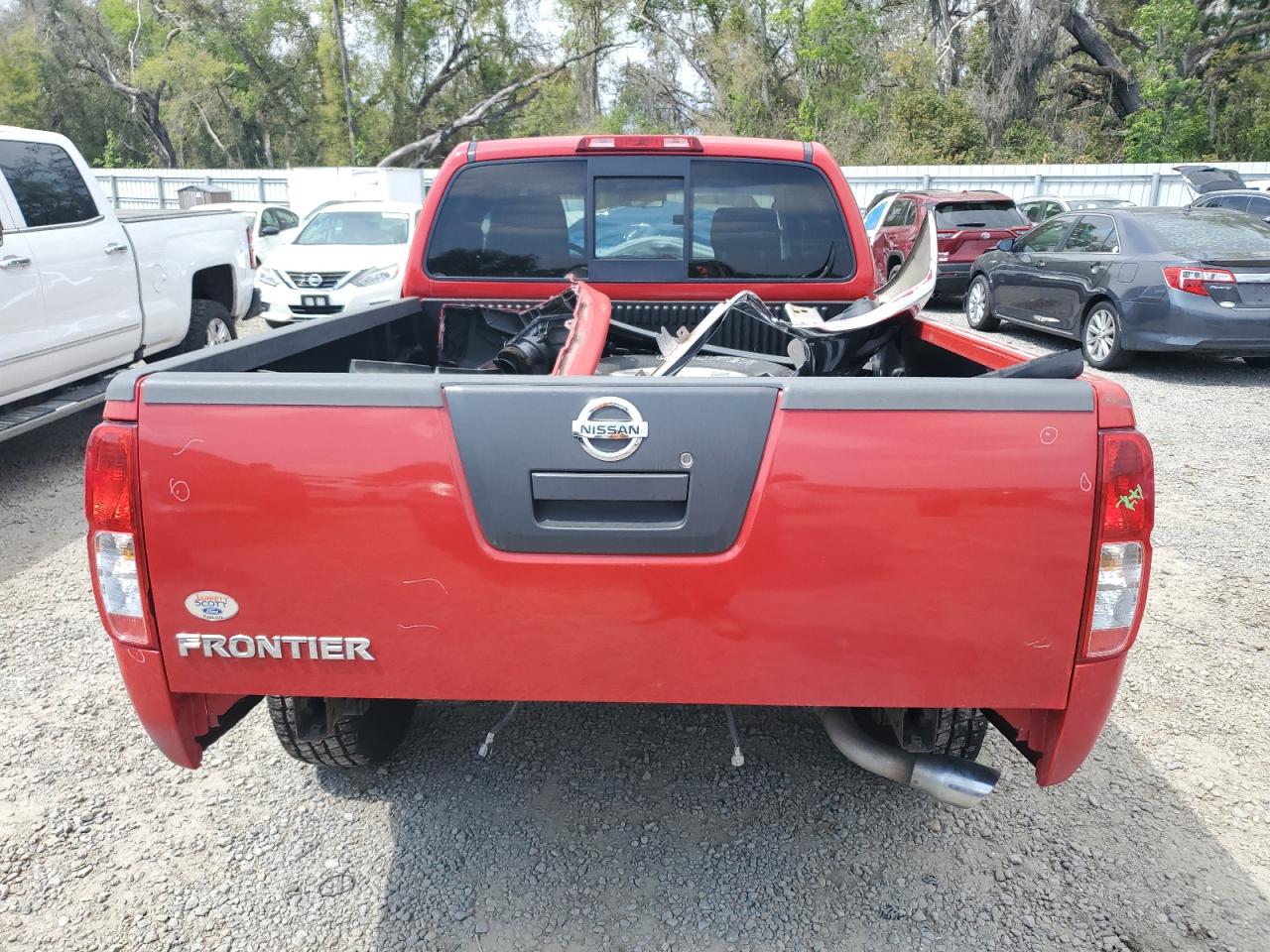 2005 Nissan Navara (Frontier) VIN 1N6AD06UX5C417373 Copart auction photo, rear end / front end damage thumbnail 6