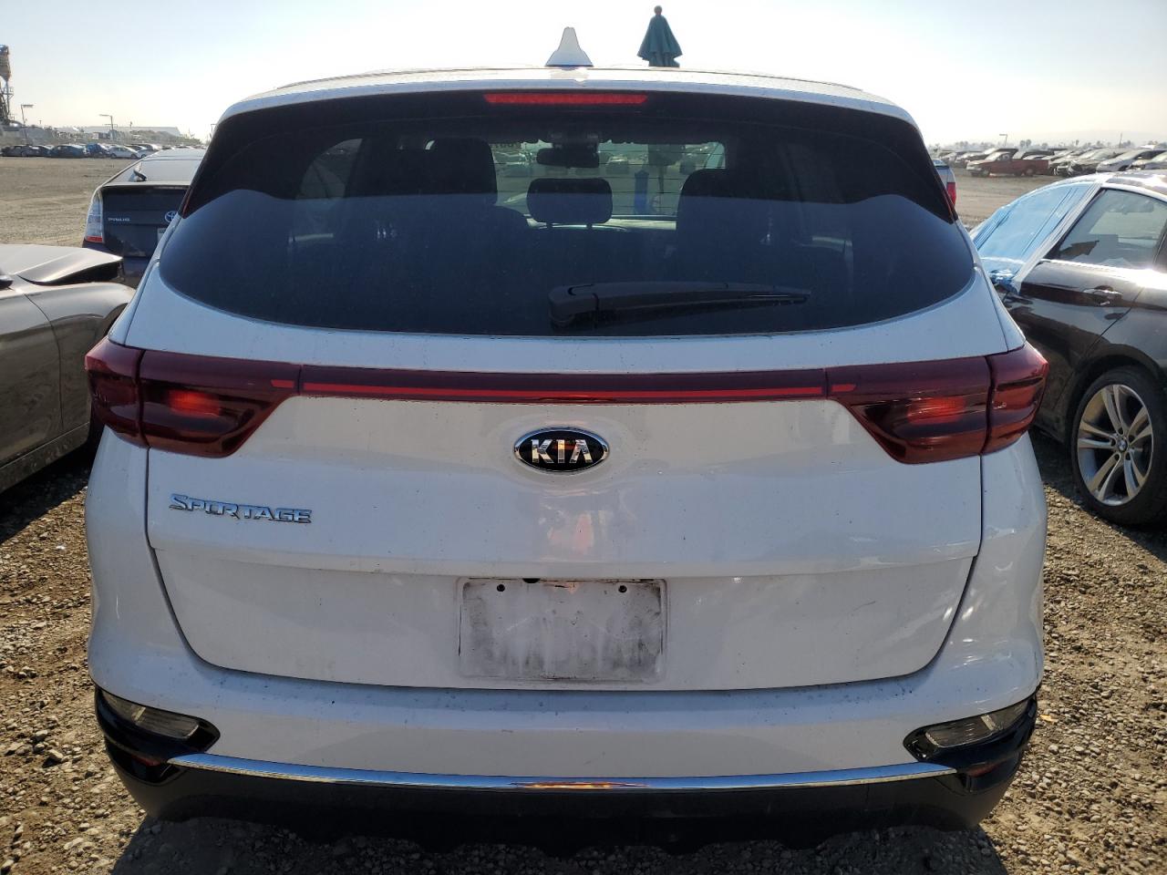 2022 KIA Sportage VIN KNDPMCACXN7000261 Copart auction photo, side / front end damage thumbnail 6