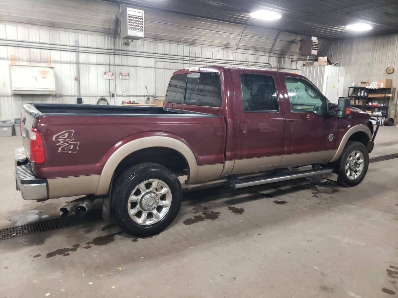 2011 Ford F350 VIN 1FT8W3BT4BEA67880 Copart auction photo, front end / rear end damage thumbnail 3