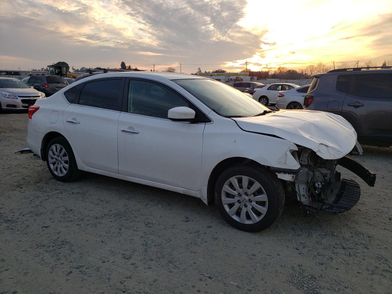 2019 Nissan Sentra VIN 3N1AB7AP0KY213951 Copart auction photo, front end / minor dent/scratches damage thumbnail 4
