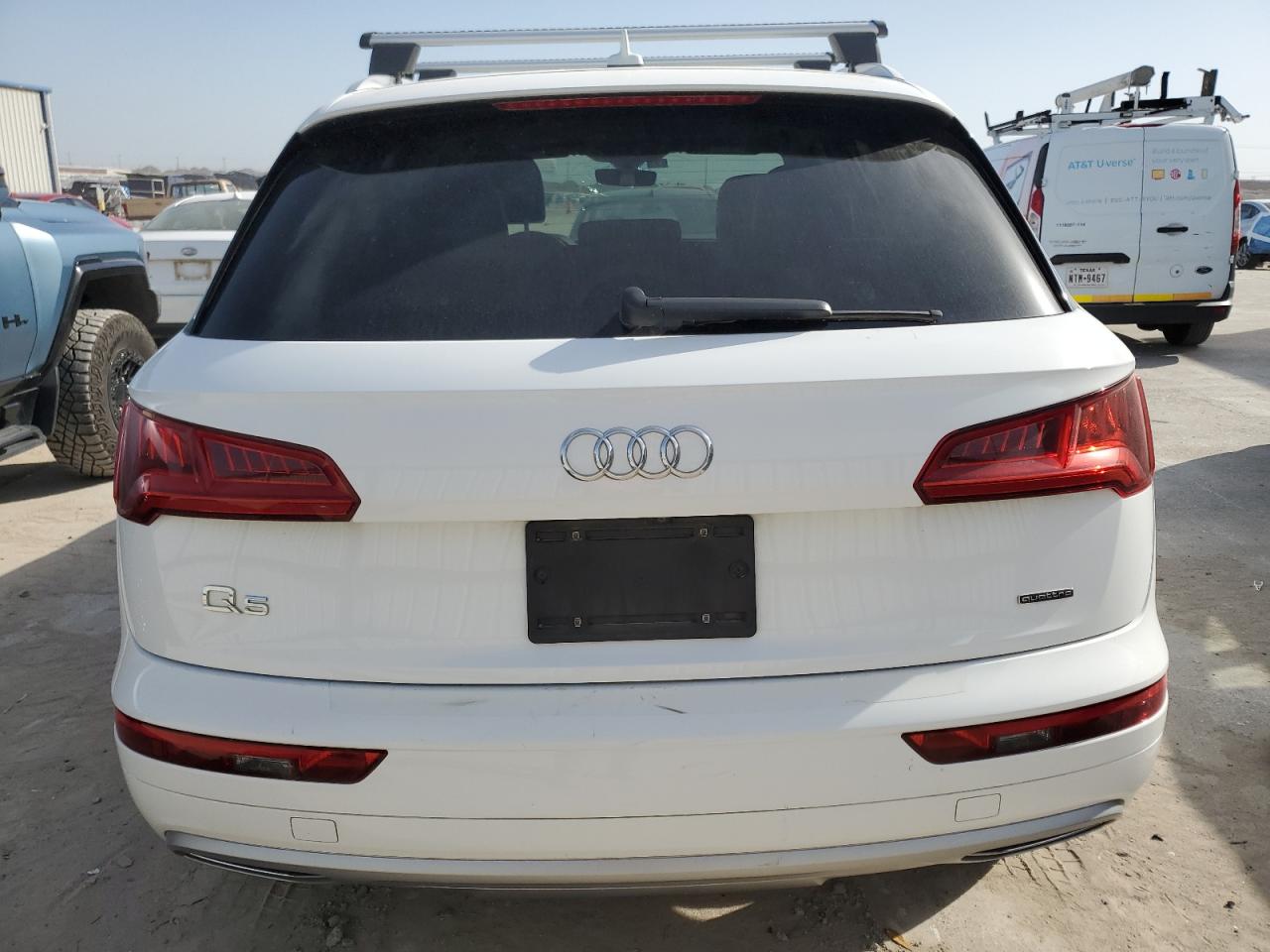 2019 Audi Q5 VIN WA1ANAFY5K2027737 Copart auction photo, front end / minor dent/scratches damage thumbnail 6