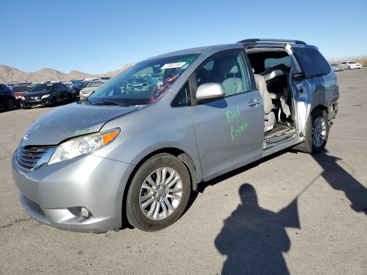 2015 Toyota Sienna VIN 5TDYK3DC7FS666040