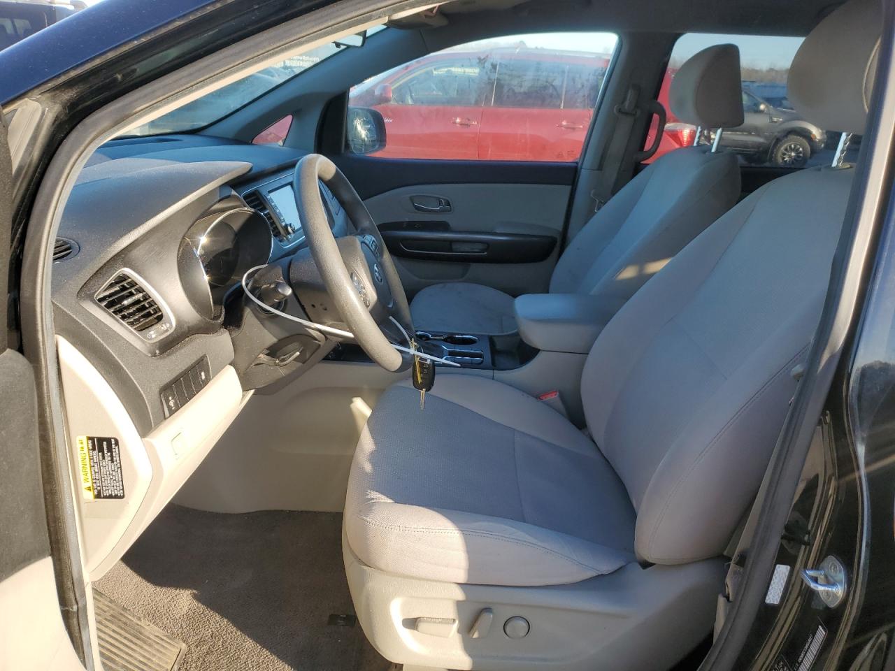 2021 KIA Sedona VIN KNDMB5C12M6668527 Copart auction photo, front end / minor dent/scratches damage thumbnail 7