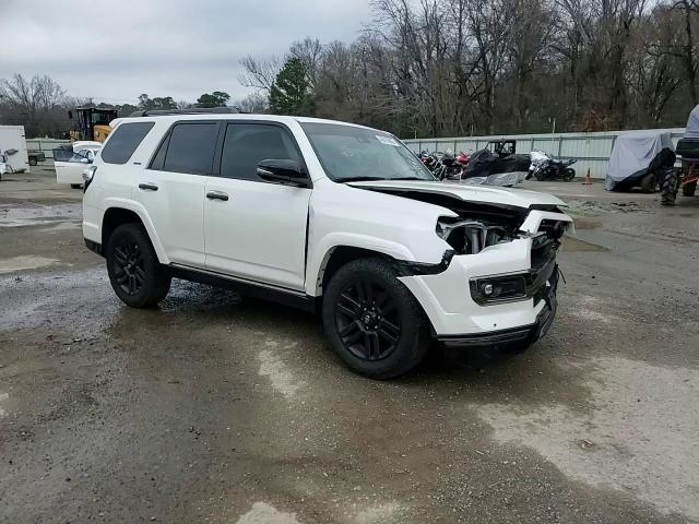 2021 Toyota 4Runner VIN JTECU5JR2M5247424 Copart auction photo, front end / rear end damage thumbnail 14