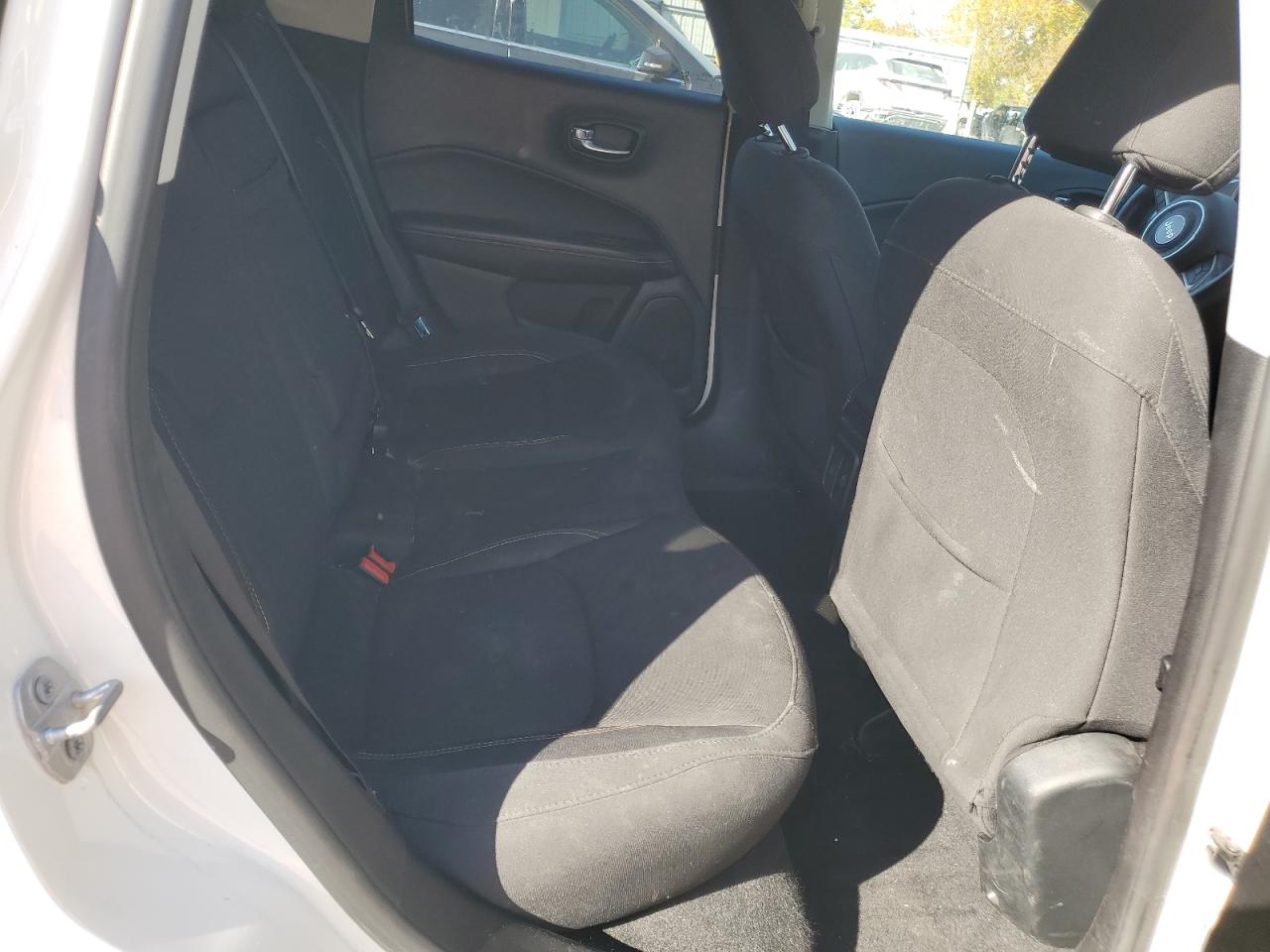 2019 Jeep Compass VIN 3C4NJDABXKT689237 Copart auction photo, rear end / side damage thumbnail 12