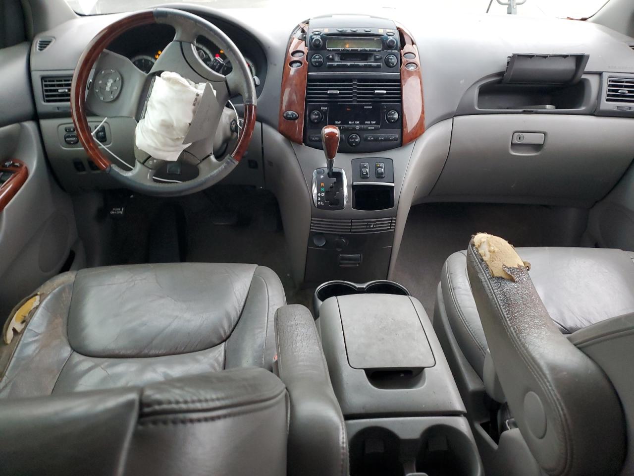 2005 Toyota Sienna VIN 5TDZA22C85S345238 Copart auction photo, front end / side damage thumbnail 8