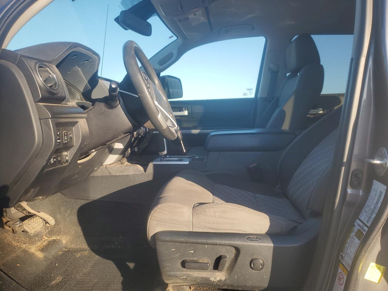 2018 Toyota Tundra VIN 5TFDY5F13JX681559 Copart auction photo, side / front end damage thumbnail 7