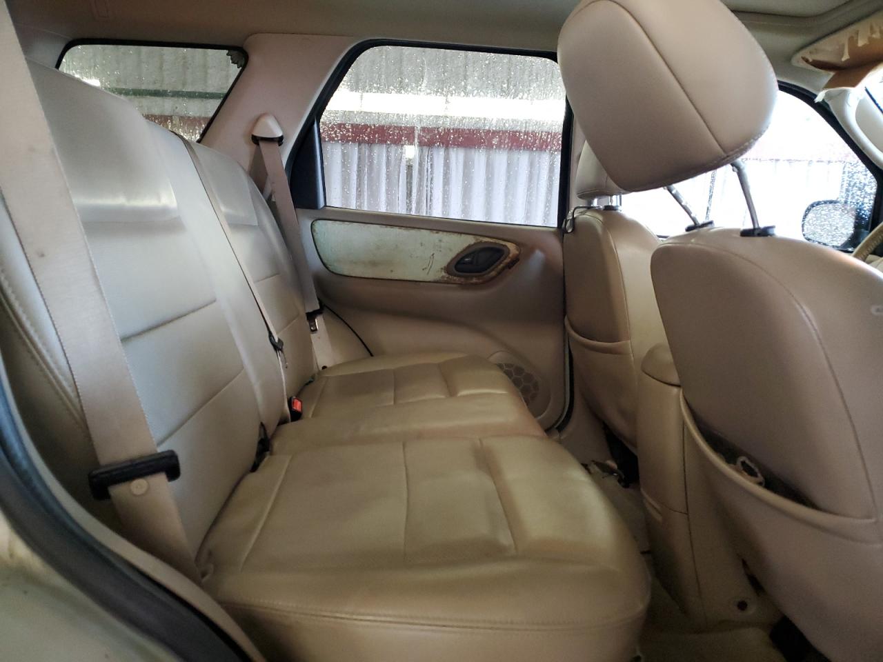 2005 Ford Escape VIN 1FMCU94115KD64704 Copart auction photo, rear end damage thumbnail 11