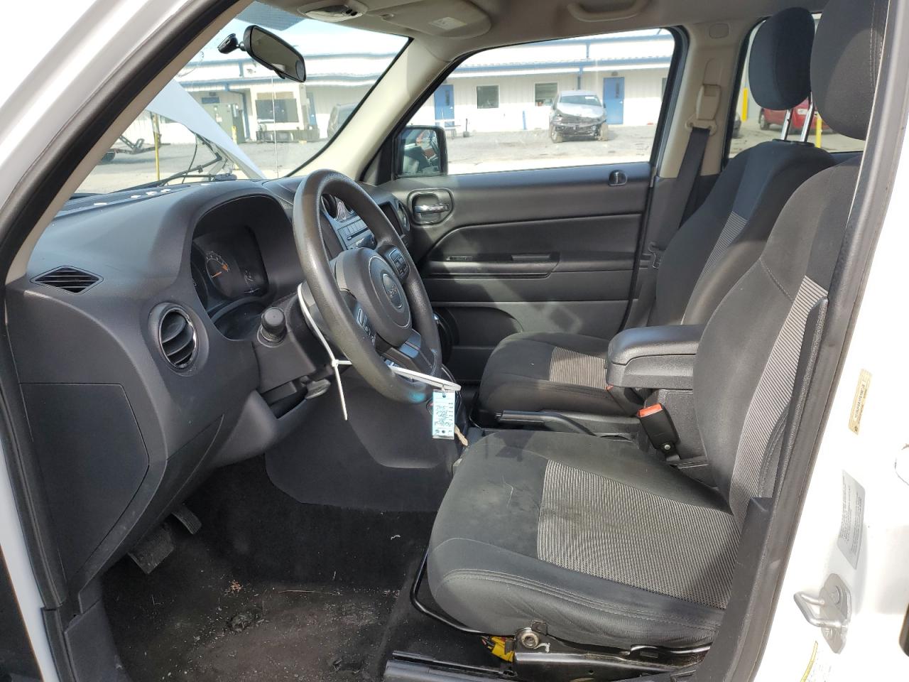 2015 Jeep Liberty (Patriot) VIN 1C4NJPBB1FD158388 Copart auction photo, mechanical damage thumbnail 7