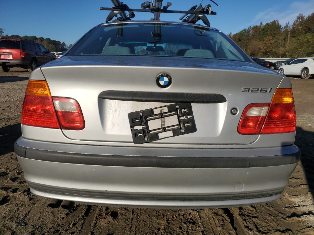 2001 BMW 3er VIN WBAAV33481FU85957 Copart auction photo, front end / minor dent/scratches damage thumbnail 6