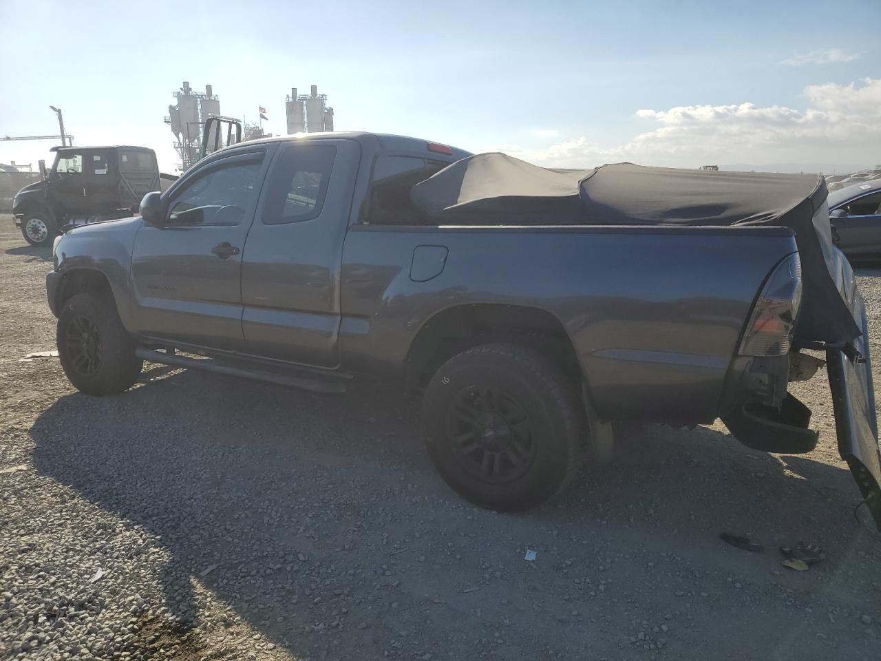 2013 Toyota Tacoma VIN 5TFTX4CN4DX033281 Copart auction photo, rear end / front end damage thumbnail 2