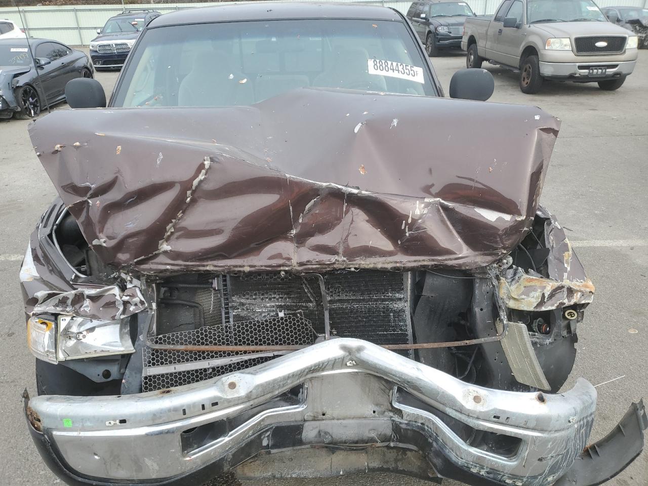 1998 Dodge RAM VIN 3B7HC16Y5WM295325 Copart auction photo, front end damage thumbnail 11