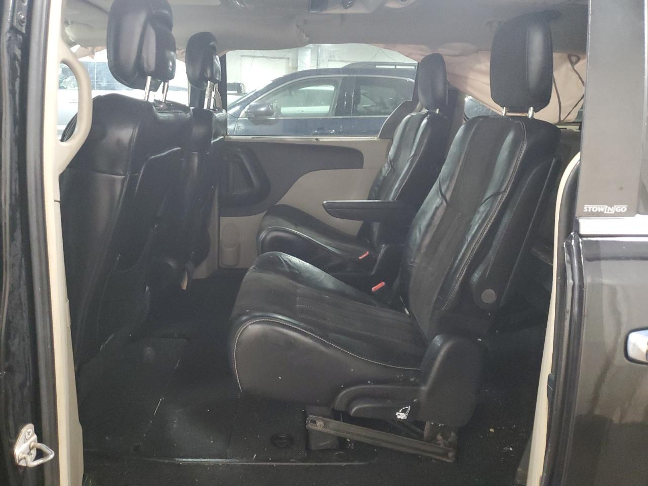 2014 Chrysler Town & Country VIN 2C4RC1CG4ER225693 Copart auction photo, front end / rear end damage thumbnail 11