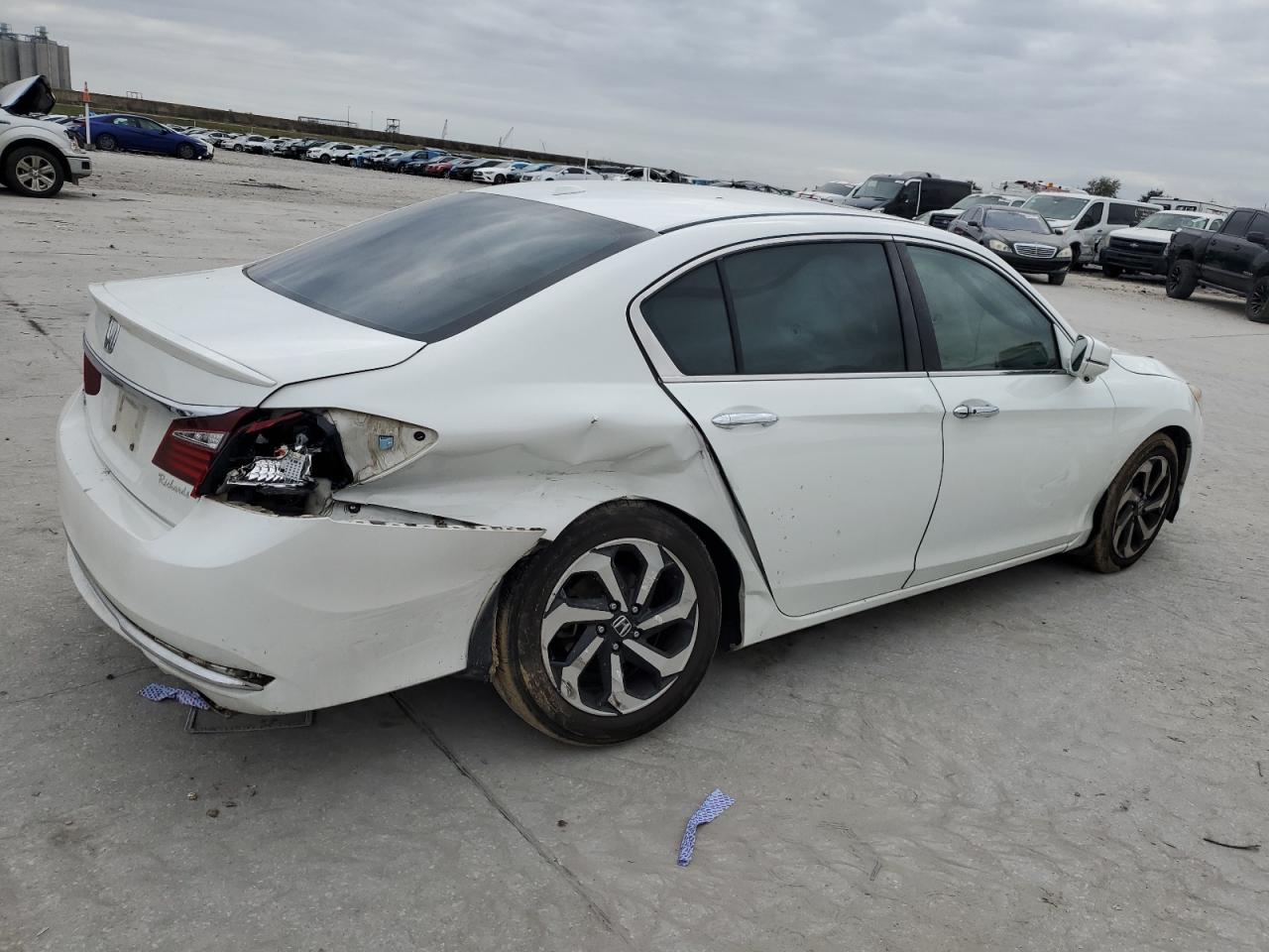 2016 Honda Accord VIN 1HGCR2F82GA126796 Copart auction photo, rear end damage thumbnail 3