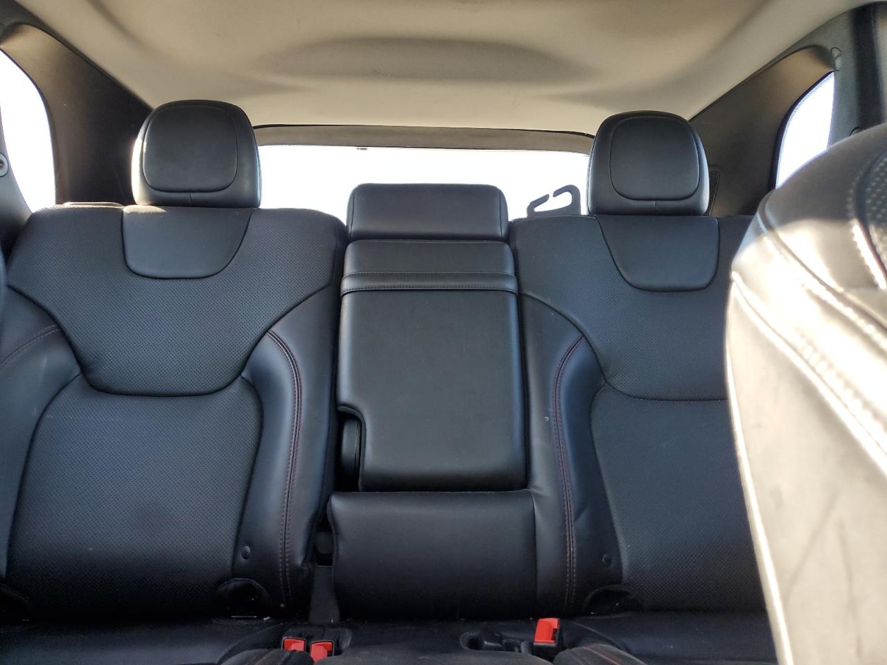 2019 Jeep Cherokee VIN 1C4PJMBX4KD246168 Copart auction photo, rear end damage thumbnail 10