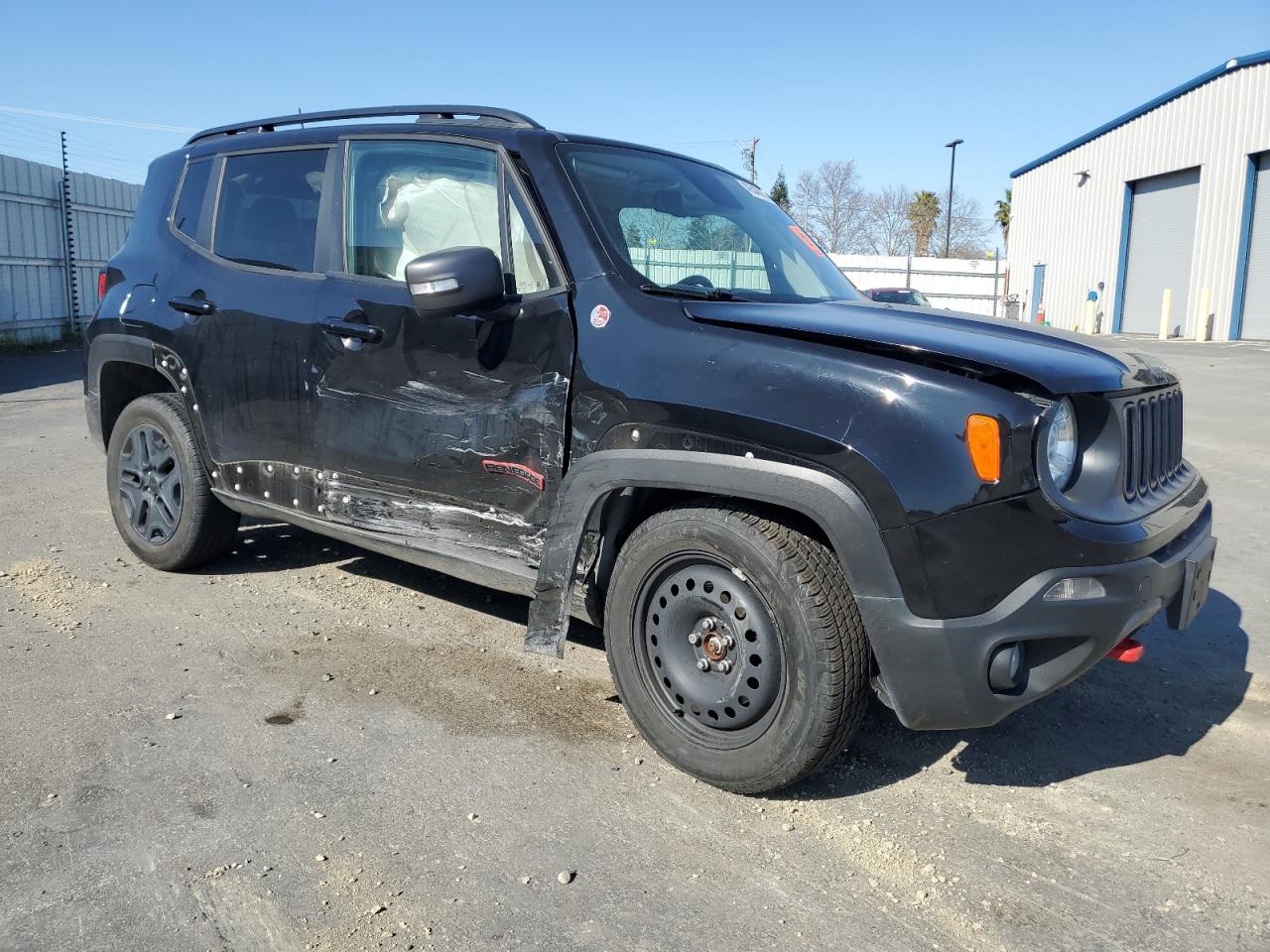 2018 Jeep Renegade VIN ZACCJBCB2JPH84065 Copart auction photo, side / front end damage thumbnail 4