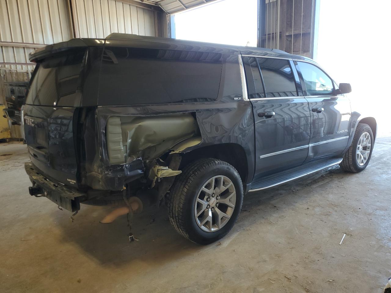 2017 GMC Yukon VIN 1GKS1GKC1HR390673 Copart auction photo, rear end / hail damage thumbnail 3