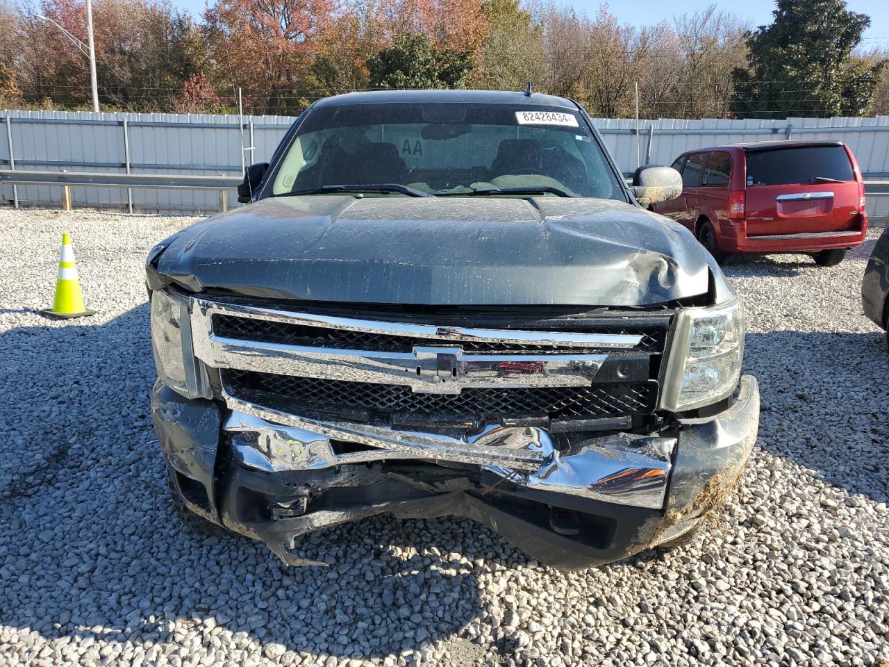 2011 Chevrolet Silverado VIN 3GCPKSE32BG244822 Copart auction photo, front end / all over damage thumbnail 5