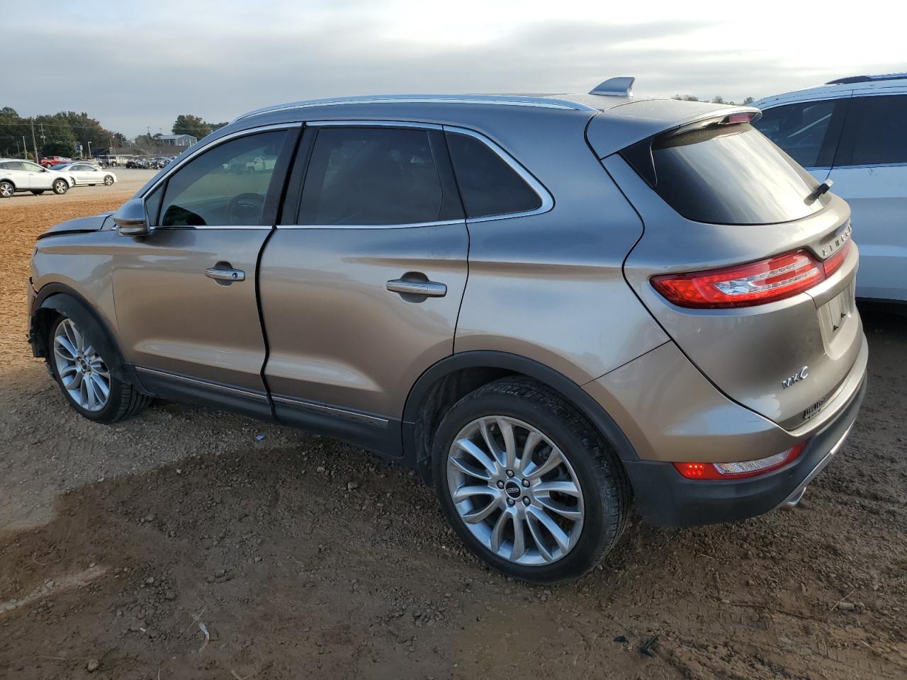 2018 Lincoln MKC VIN 5LMCJ3C92JUL30635 Copart auction photo, front end / side damage thumbnail 2