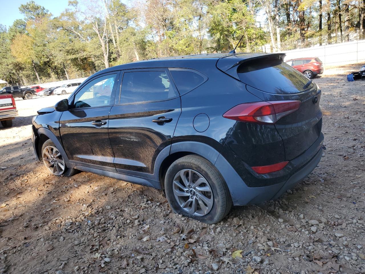 2018 Hyundai Tucson VIN KM8J2CA46JU766225 Copart auction photo, front end damage thumbnail 2