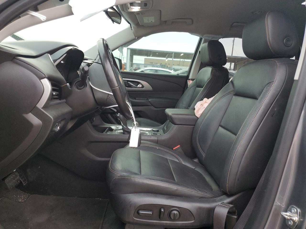2020 Chevrolet Traverse VIN 1GNERHKW8LJ139178 Copart auction photo, side / rear end damage thumbnail 7