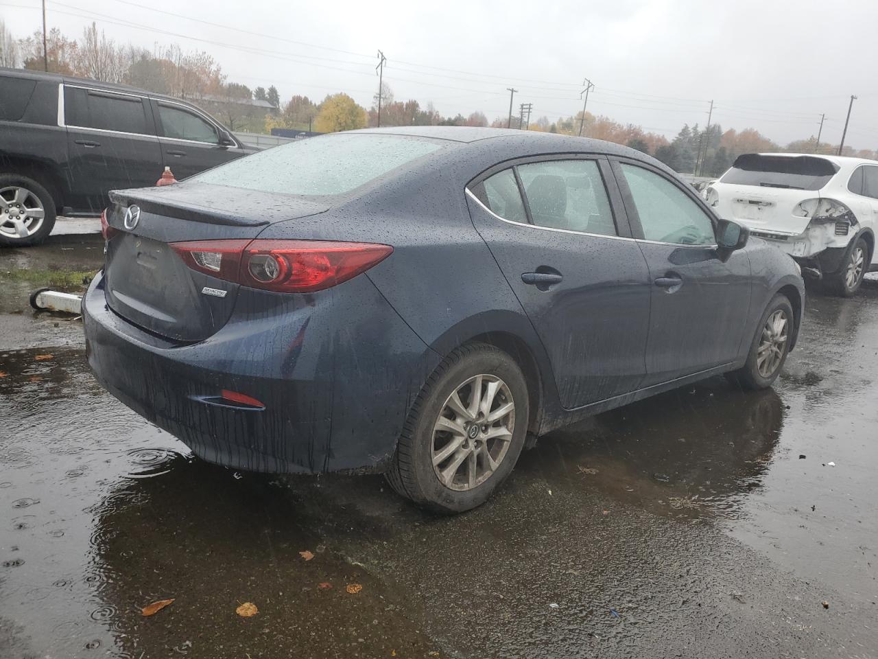 2015 Mazda 3 VIN JM1BM1V7XF1263558 Copart auction photo, normal wear damage thumbnail 3