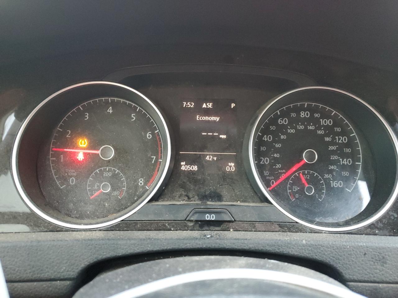 2018 Volkswagen Golf VIN 3VWL17AU4JM762666 Copart auction photo, minor dent/scratches damage thumbnail 9