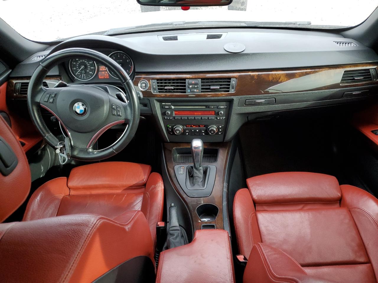 2011 BMW 3er VIN WBADW3C59BE538272 Copart auction photo, front end damage thumbnail 8